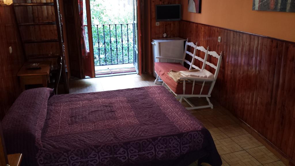 Hostal Rico Madrid Zimmer foto