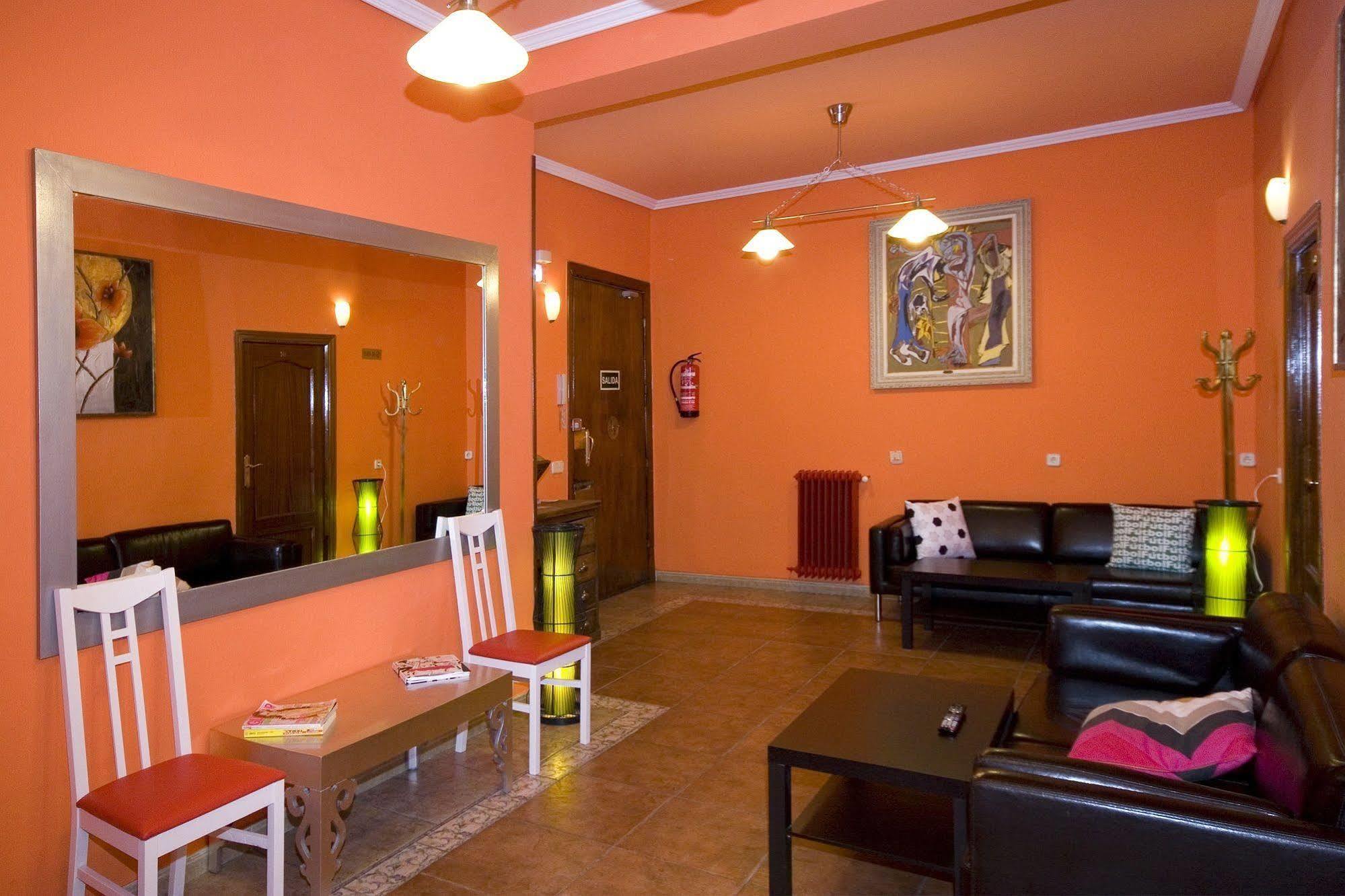 Hostal Rico Madrid Exterior foto