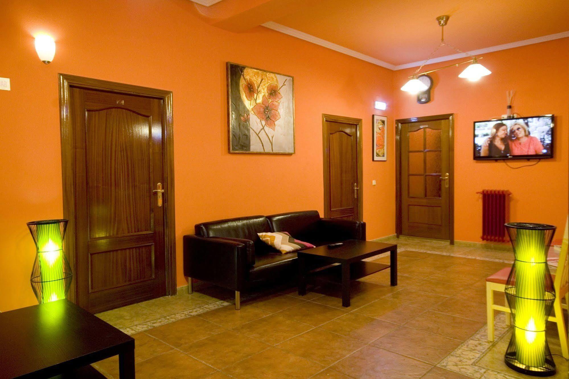 Hostal Rico Madrid Exterior foto